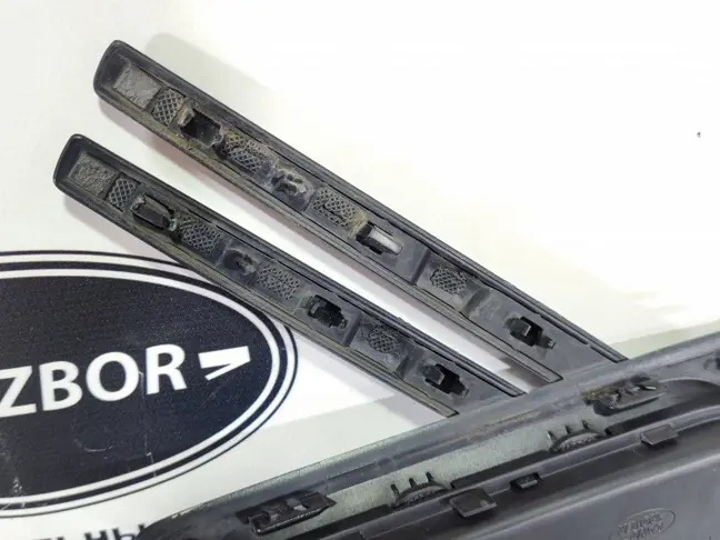 Решетка жабра левая Range Rover Sport 2 L494