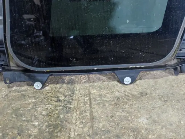 Люк в сборе электрический DISCOVERY 3/4 L319