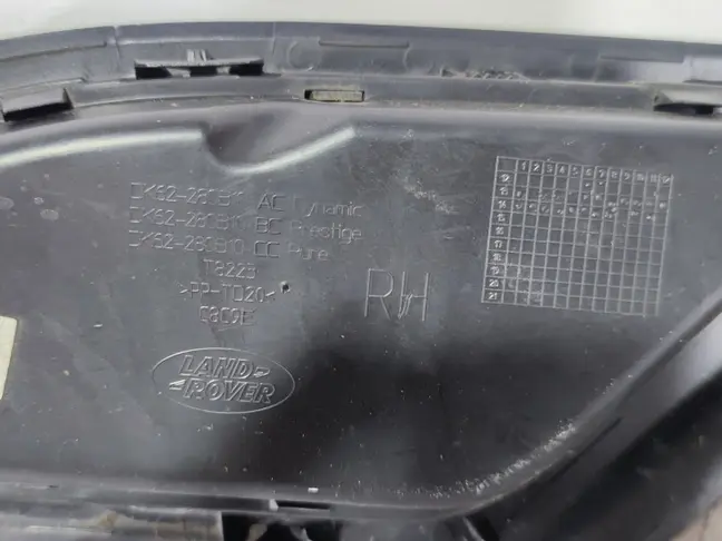 Решетка жабра правая Range Rover Sport 2 L494