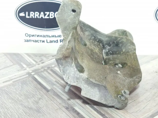Кронштейн генератора Range Rover 3 L322 4.2 428PS