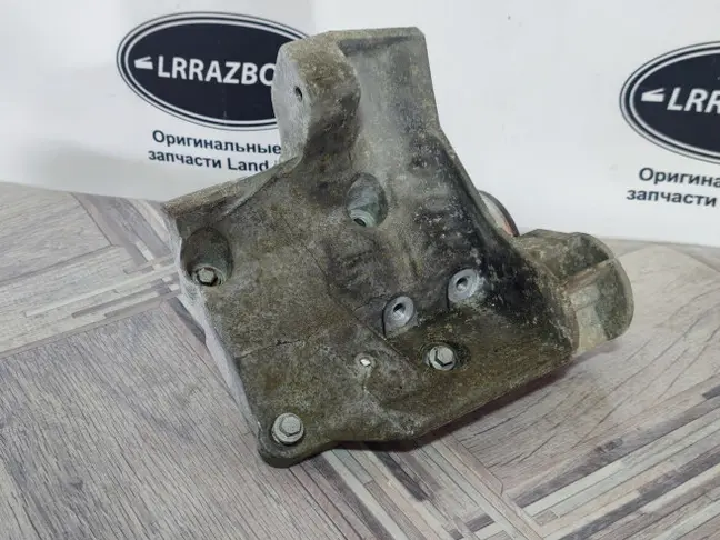 Кронштейн генератора Range Rover 3 L322 4.2 428PS