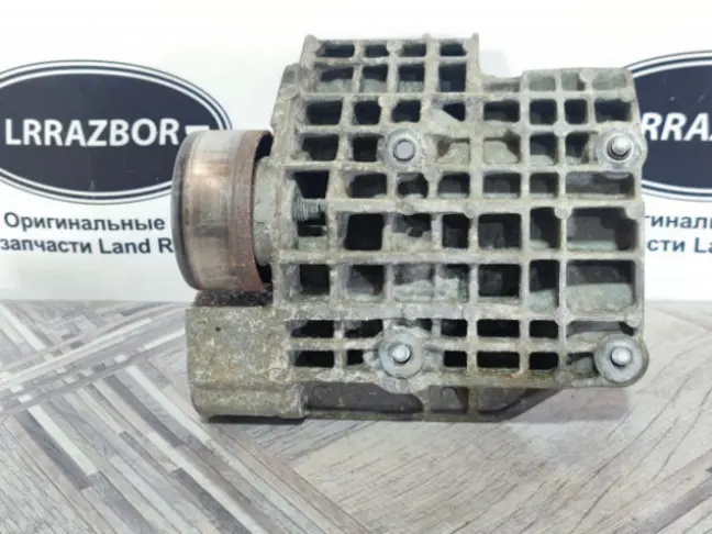 Кронштейн генератора Range Rover 3 L322 4.2 428PS