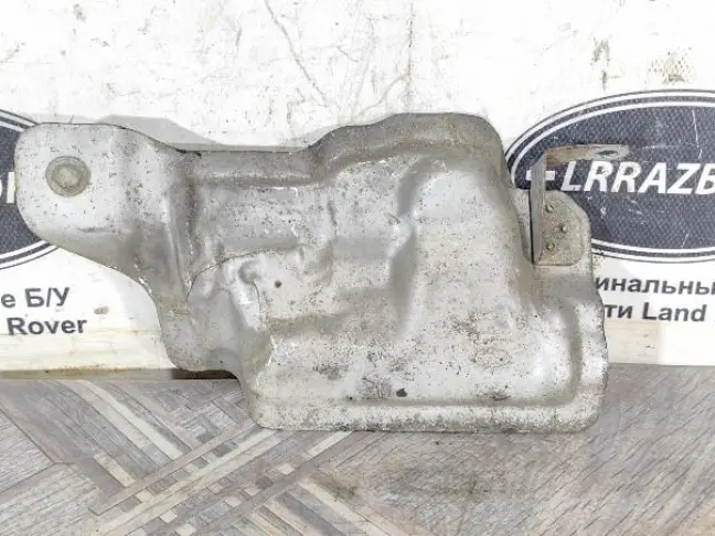 Теплозащита стартера Range Rover 3 L322 4.2