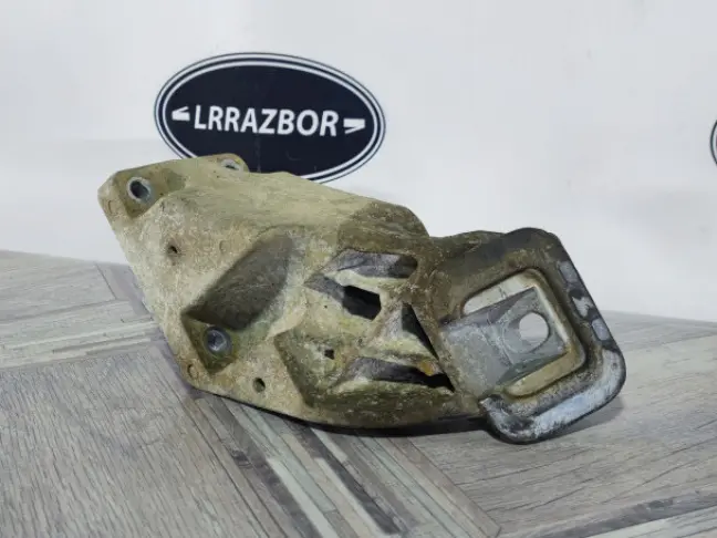 Кронштейн двигателя левый Range Rover 3 L322 4.2