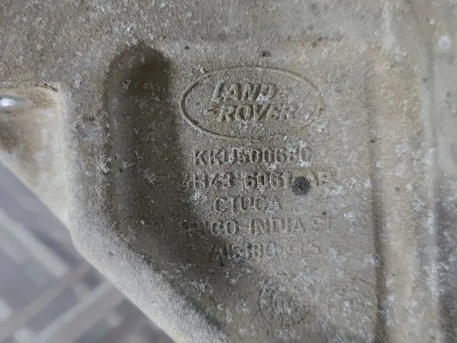 Кронштейн двигателя левый Range Rover 3 L322 4.2