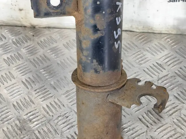 Стойка в сборе правая передняя Range Rover 3 L322