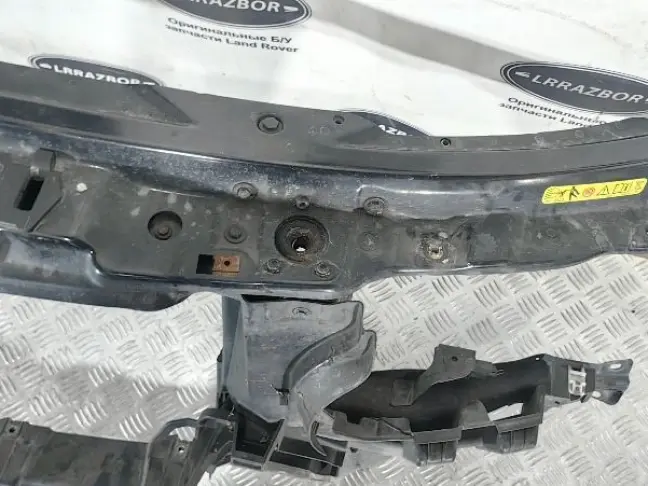 Панель передняя телевизор Range Rover L322 02-09