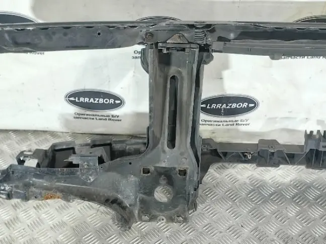 Панель передняя телевизор Range Rover L322 02-09