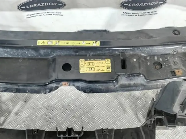 Панель передняя телевизор Range Rover L322 02-09