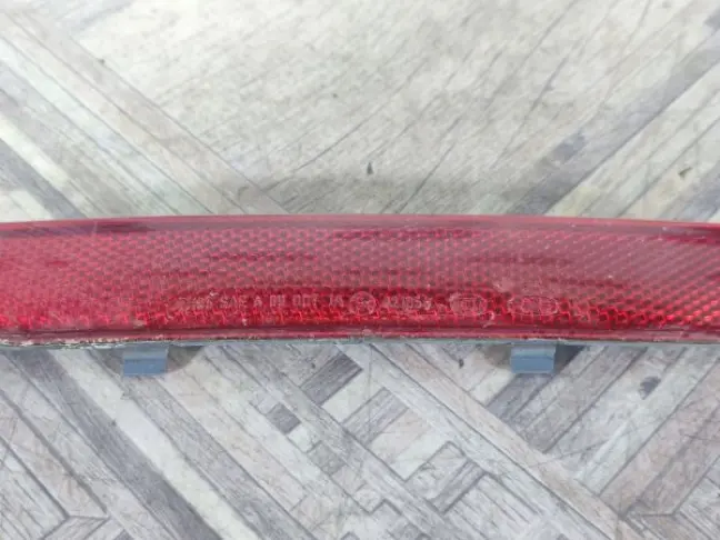 Катафот в бампер правый Range Rover L322 02-12