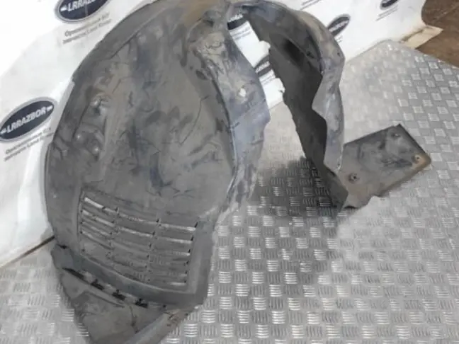 Подкрылок передний правый Range Rover L322 05-12