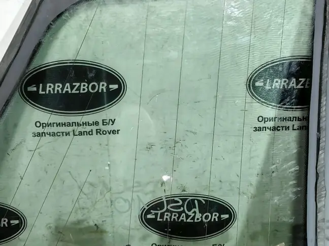 Стекло кузовное глухое левое Range Rover L322