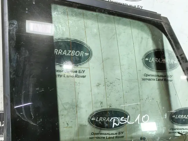 Стекло кузовное глухое левое Range Rover L322