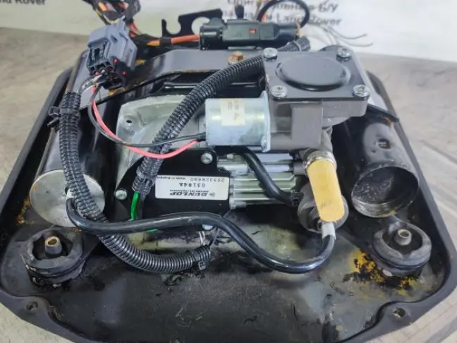 Компрессор пневмоподвески Range Rover L322 05-11