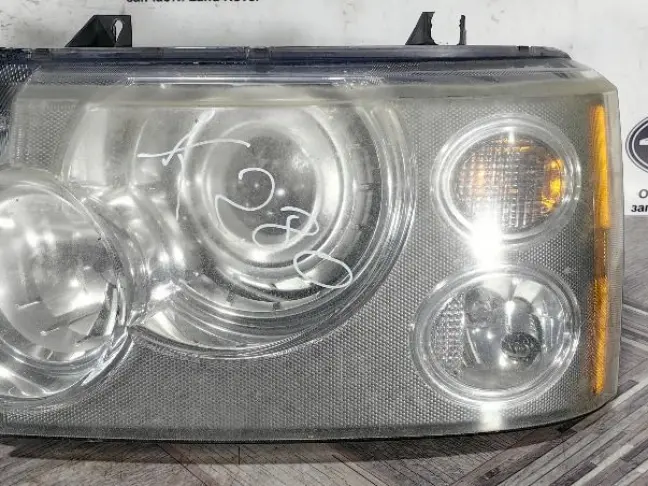 Фары комплект Range Rover 3 L322 2005-2009 ксенон