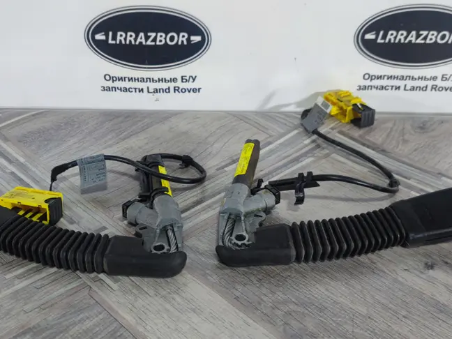 Преднатяжители ремня левый правый Range Rover L322