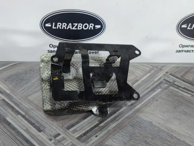Кронштейн клапанов печки Range Rover L322 02-12