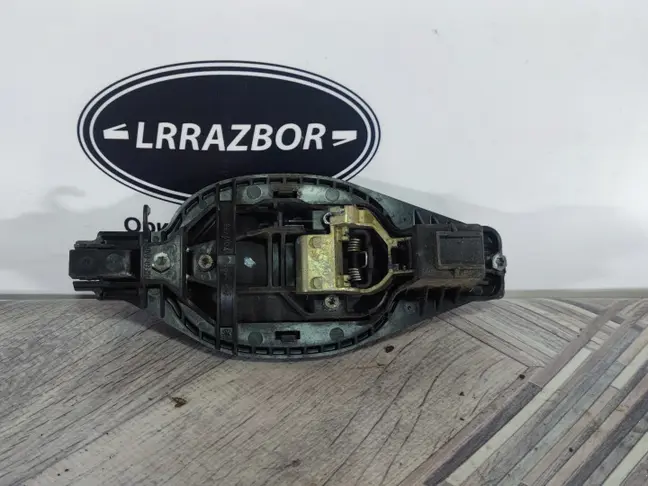 Ручка двери передняя левая Range Rover L322