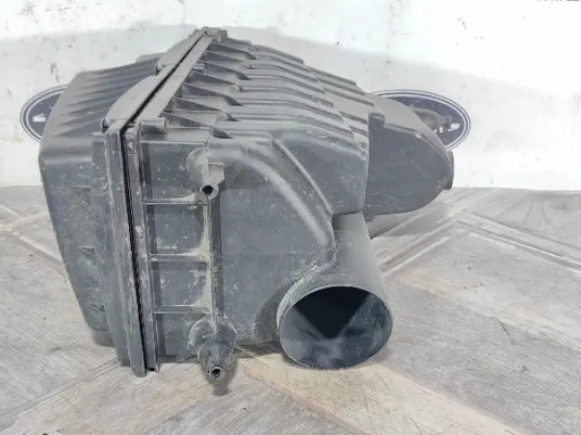 Корпус воздушного фильтра Range Rover L322 4.2