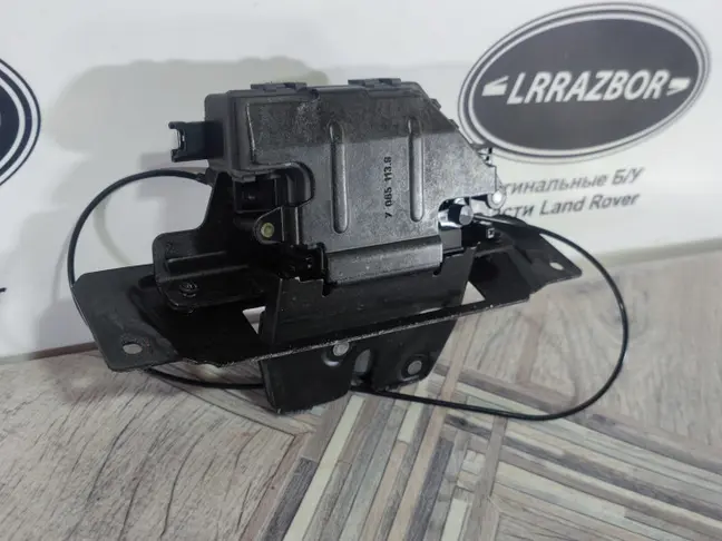 Замок крышки багажника Range Rover 3 L322