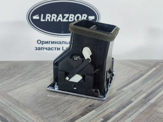 Дефлектор правый Land Rover Range Rover L322