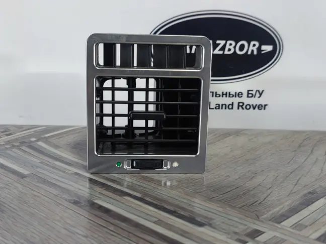 Дефлектор правый Land Rover Range Rover L322