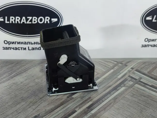 Дефлектор левый Land Rover Range Rover L322