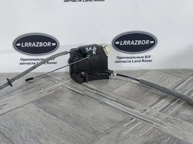 Замок двери задний правый Range Rover L322