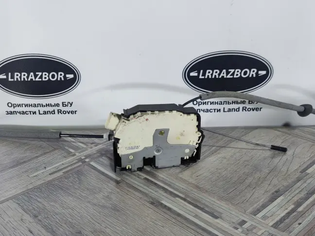 Замок двери задний правый Range Rover L322