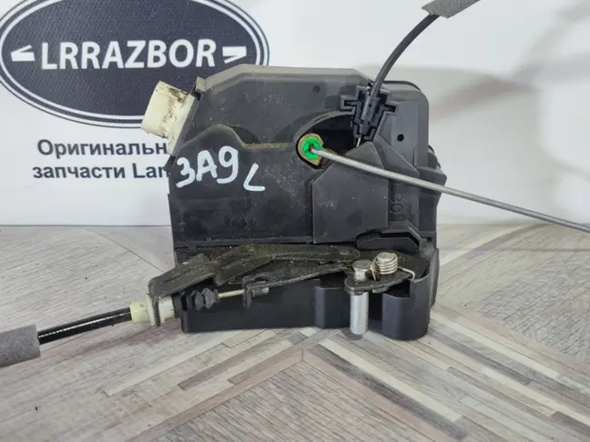 Замок двери задний левый Range Rover L322
