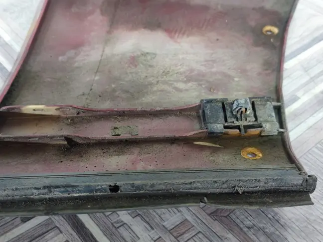 Молдинг переднего левого крыла Range Rover L322