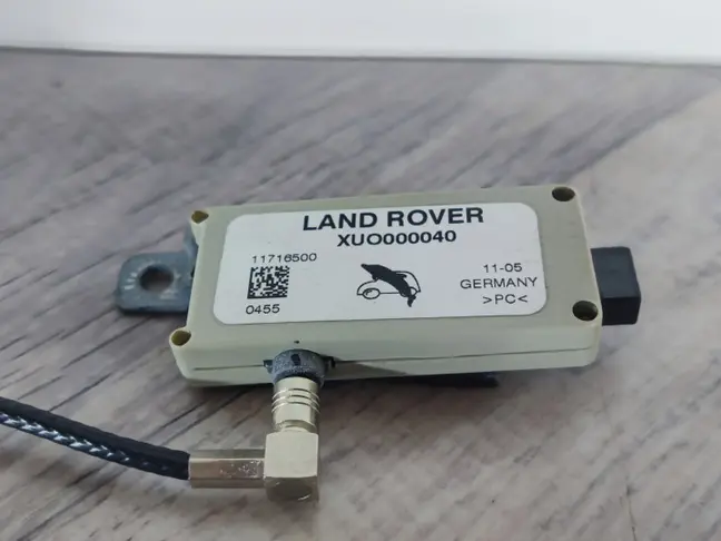 Усилитель FM антенны Range Rover 3 L322 2002-2012