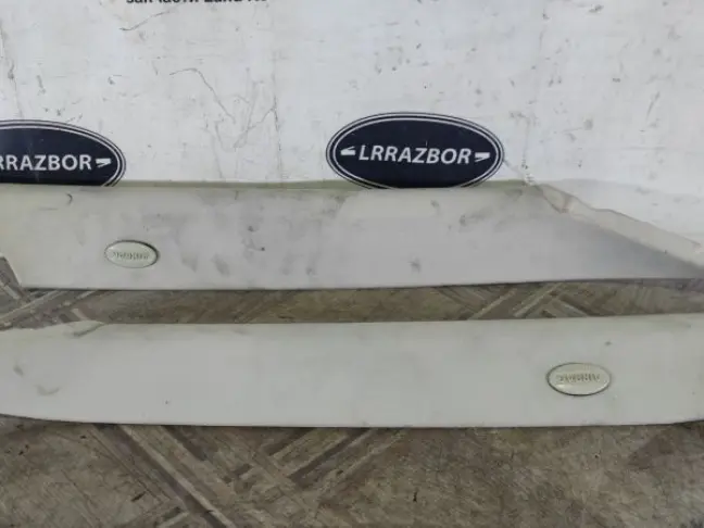 Обшивки стоек лобового стекла Range Rover L322