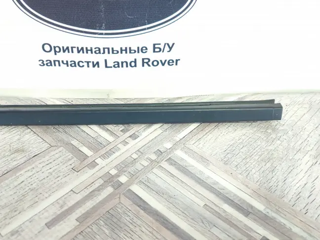 Молдинг стекла заднего левого Range Sport L320