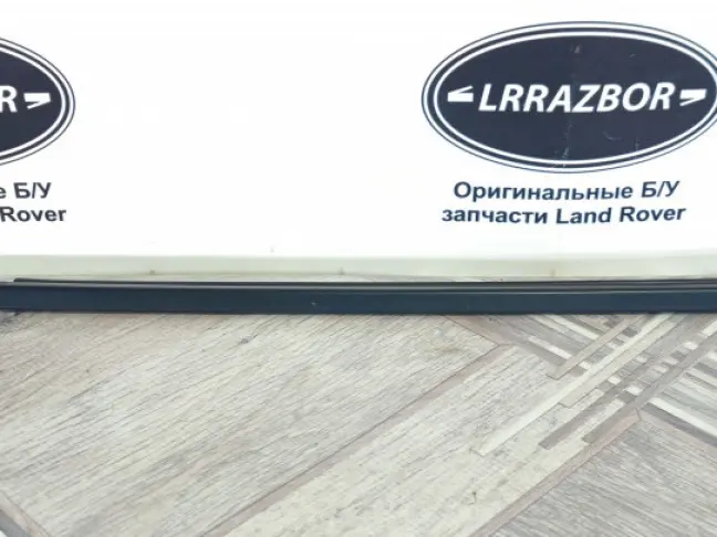 Молдинг стекла заднего левого Range Sport L320