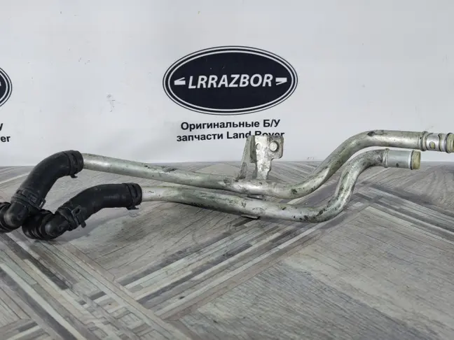 Патрубок охлаждения DISCOVERY 4 L319 09-15