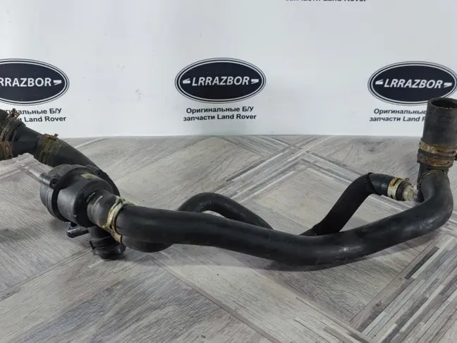 Патрубок охлаждения DISCOVERY 4 L319 09-15