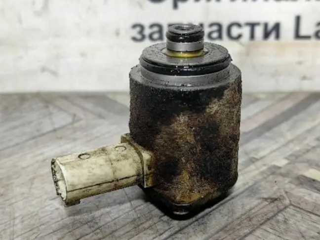 Клапан рулевой рейки Range Rover L322