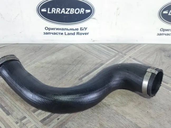 Патрубок верхний правый Range Rover L322 3.6