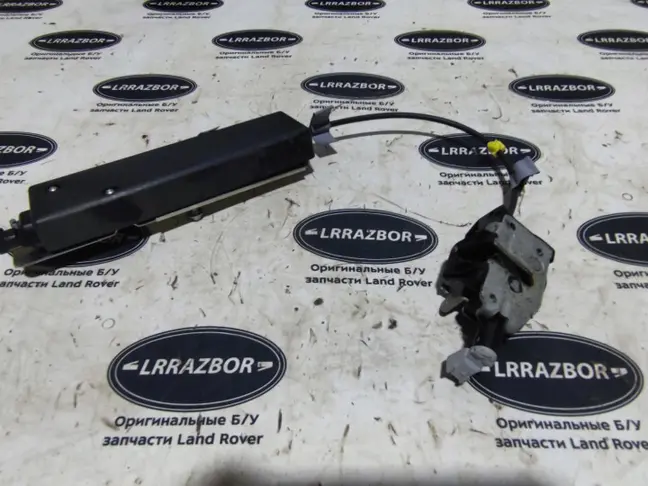 Замок крышки багажника DISCOVERY 3/4 L319 05-14
