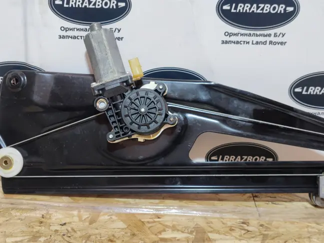 Стеклоподьемник задний правый Range Rover L322