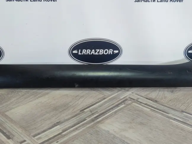 Молдинг лобового стекла левый Range Rover L320