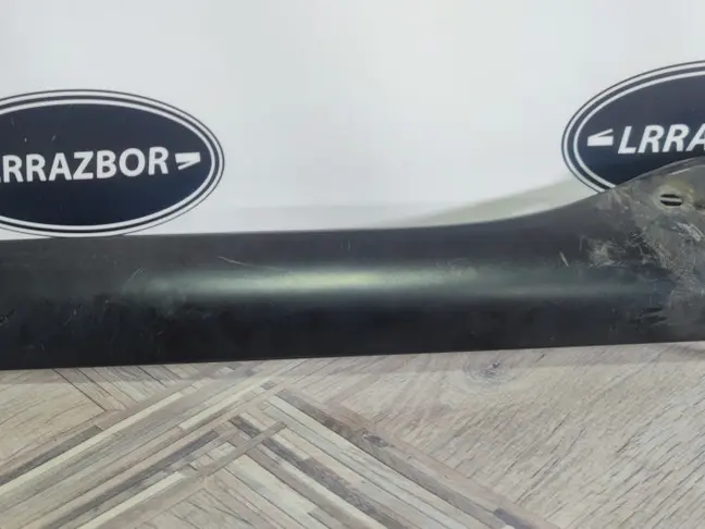 Молдинг лобового стекла левый Range Rover L320