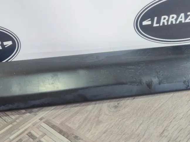 Молдинг стойки лобового стекла левый DISCOVERY 3