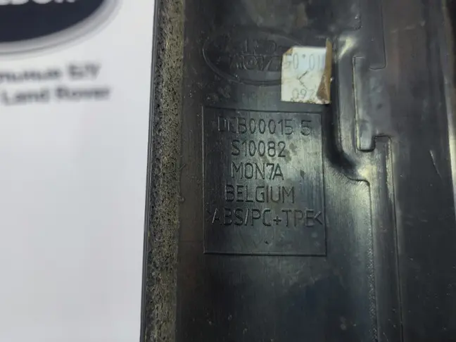 Молдинг стойки лобового стекла левый DISCOVERY 3