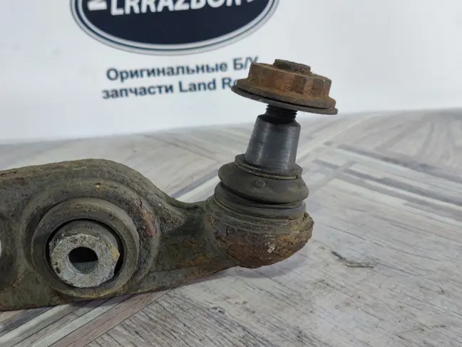 Рычаг передний правый прямой Range Rover 4 L405