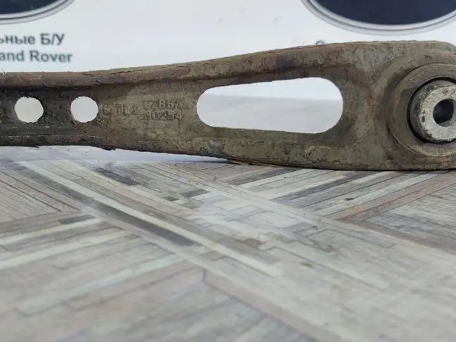 Рычаг передний правый прямой Range Rover 4 L405