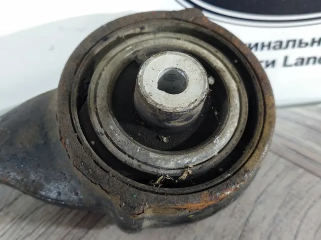 Рычаг передний левый Range Rover 4 L405