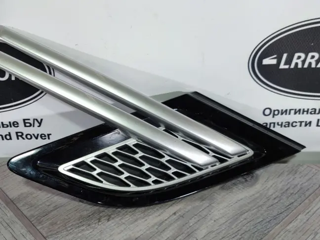 Решетка жабра правая Range Rover Sport 2 L494