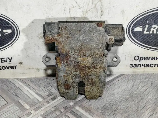 Замок багажника Range Rover Sport L320 2005-2009